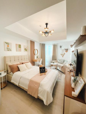 Golden Willow - Azure North Pampanga Staycation